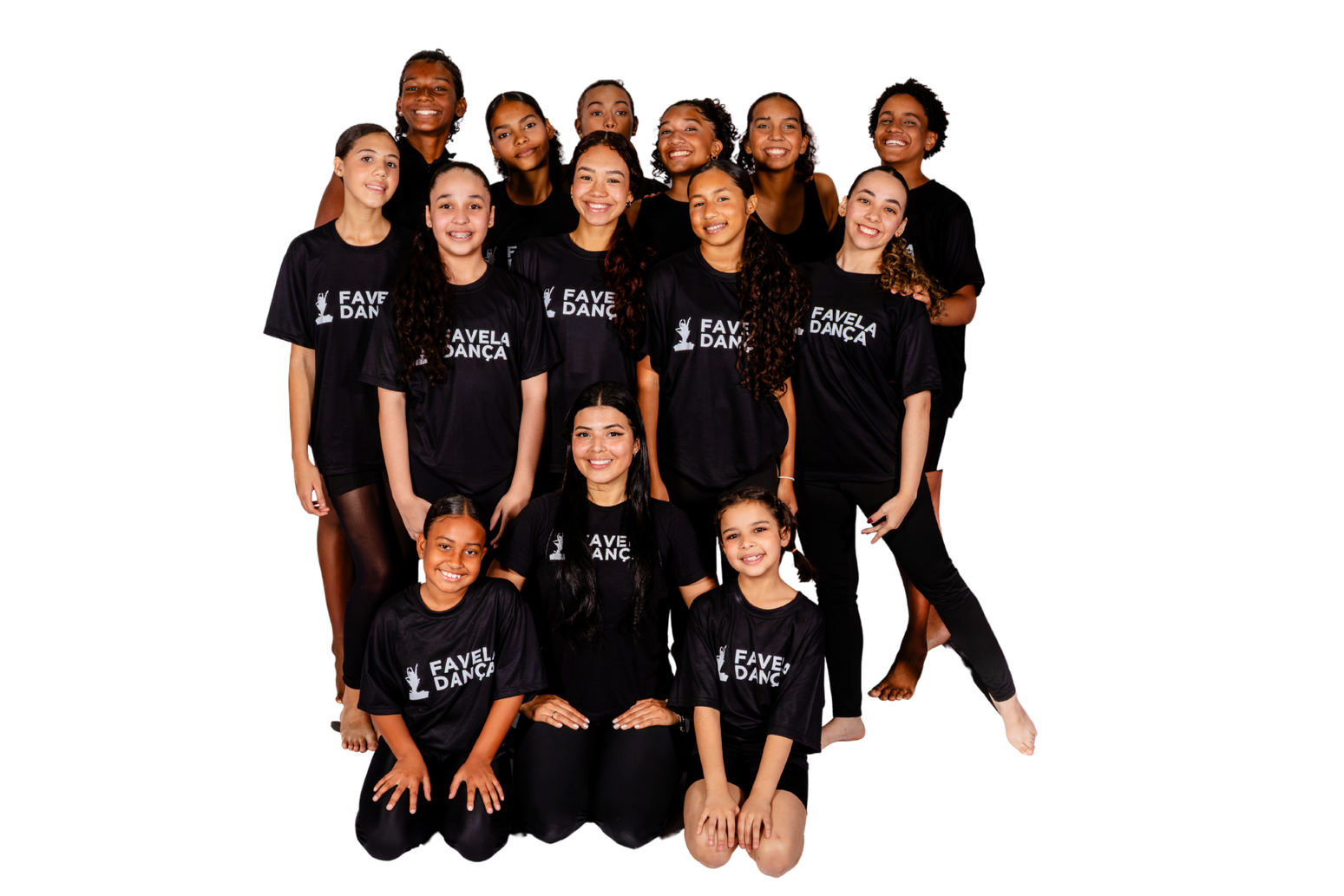 Equipe e alunos do Favela Dança